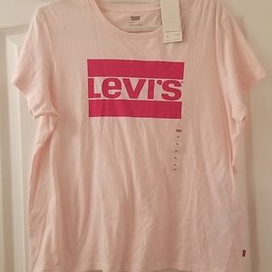 Levi's Tee